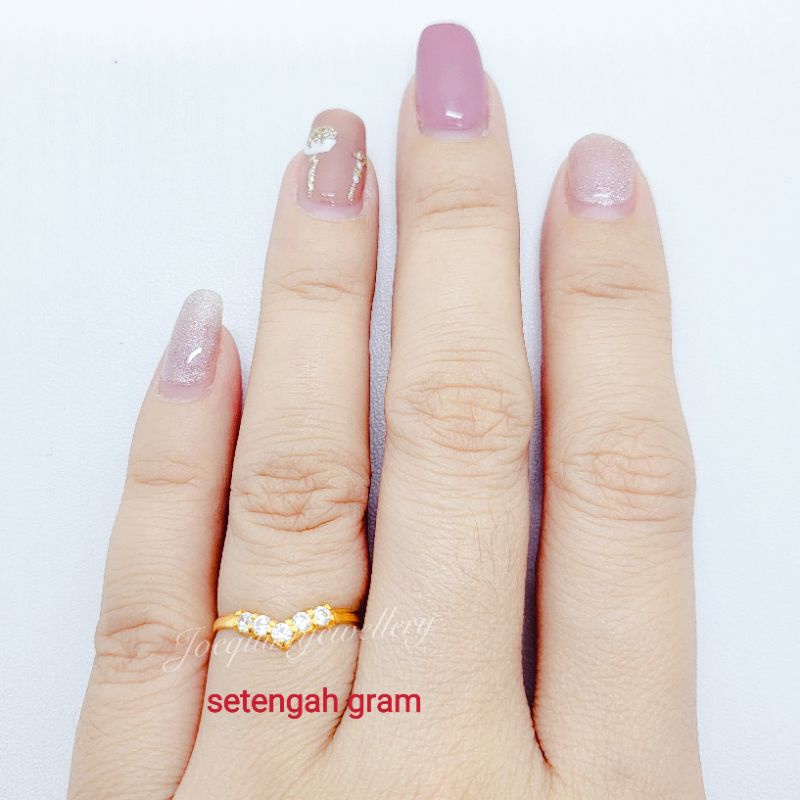 cincin Aurel setengah gram emas muda