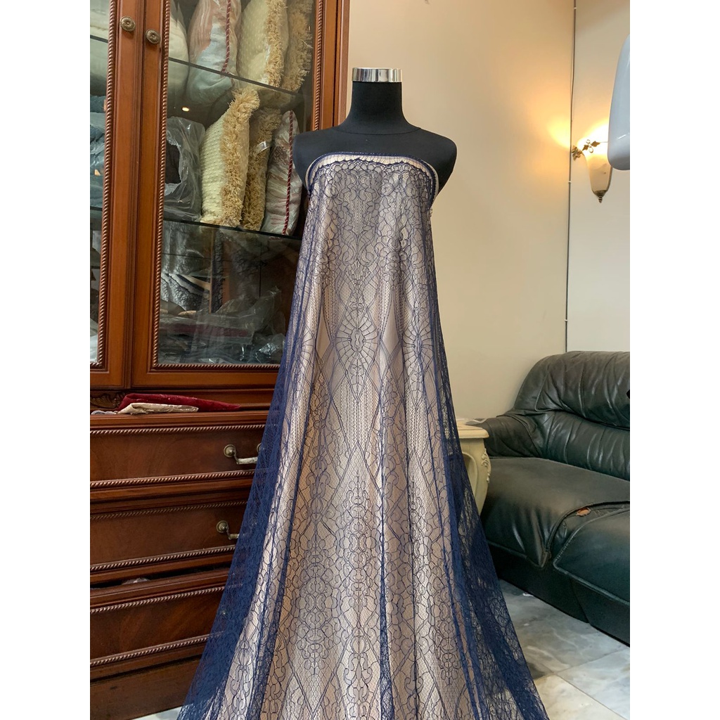 Bahan kebaya Brokat Lace Chantily Santili Semi France Beverly Warna Biru Dongker Navy