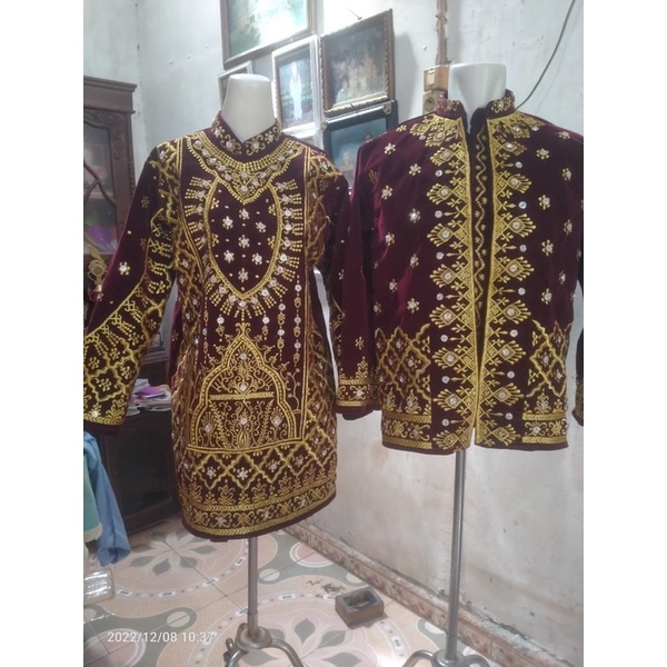 Baju bludru bordir pengantin modern