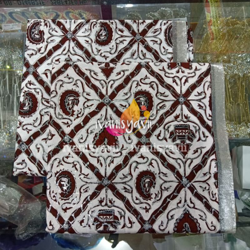 Sepasang Jarik Pengantin Prodo - Motif Sido Luhur (Gold/ Silver)