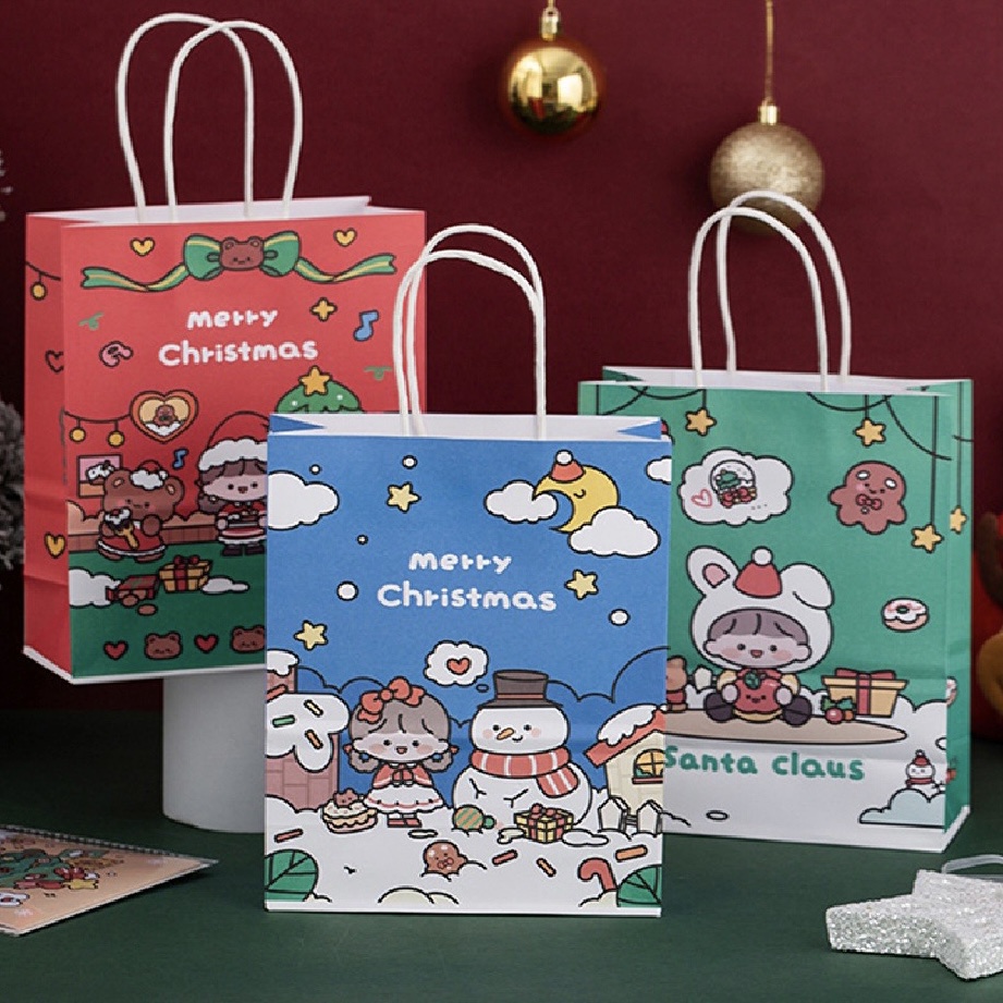 

CARTOON CHRISTMAS PAPER BAG PAPERBAG TAS KERTAS JINJING GLITER NATAL MERRY CHRISMAST JINGLE BELL SALJU SNOW SANTA CLAUS KANTONG SOUVENIR KADO HAMPERS KUE ROTI BELANJA BAJU SABLON CUSTOM GIFT KOTAK KADO PITA SATIN MOTIF TOTEBAG AESTHETIC VINTAGE PINTEREST