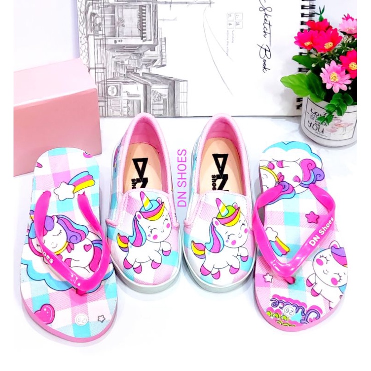 Paket Sepatu Anak Perempuan Sepatu dan Sandal Anak Slip On dan Sandal Jepit Anak Perempuan Murah Lucu Karakter Unicorn Pink Juice