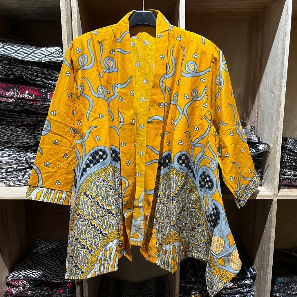 OUTER MOTIF CUMI