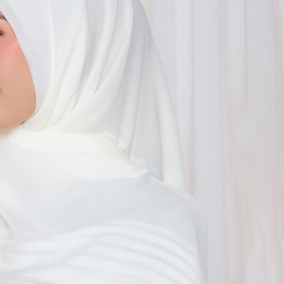 New ZM Zaskia Mecca - Yara Butter Hijab Kerudung Segi Empat