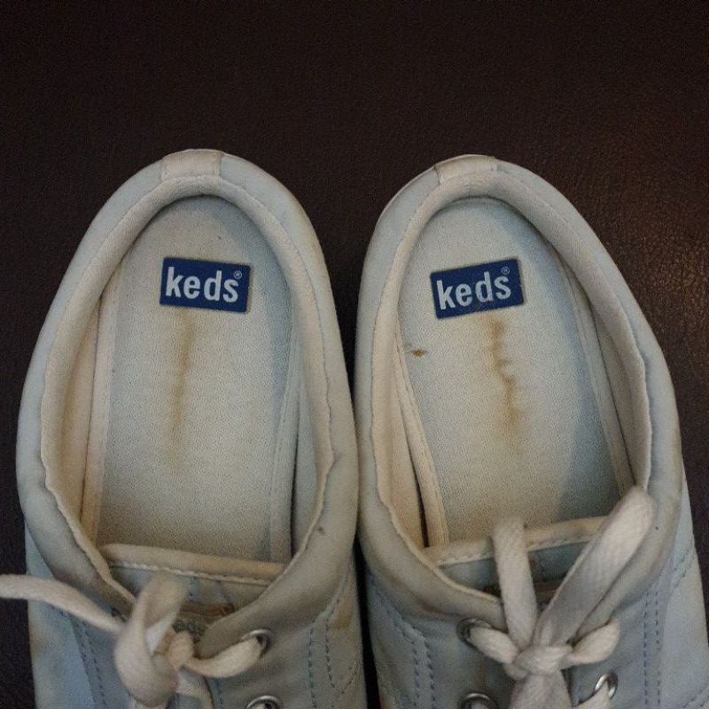 SEPATU BUSTONG KEDS PRELOVED LIMITED ORI