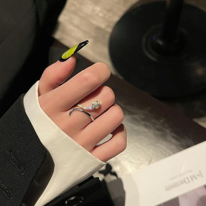 【Bayar di tempat】Cincin Model Terbuka Desain Hewan Ular Warna Silver Untuk Wanita Zirkon Untuk Wanita