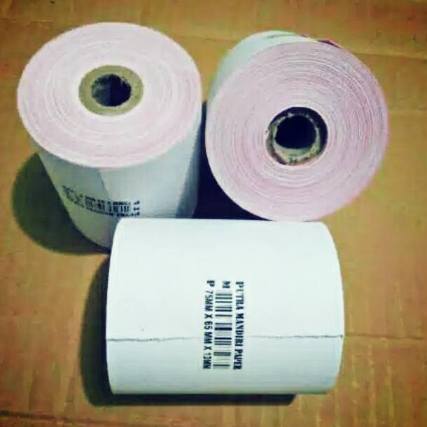 

KERTAS KASIR NCR 2PLY DUA RANGKAP UKURAN 75X65MM PAKET 1PACK ISI 10 ROLL/PCS TERLARISS...,,,,,