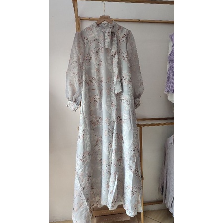 Talia dress wearing klamby