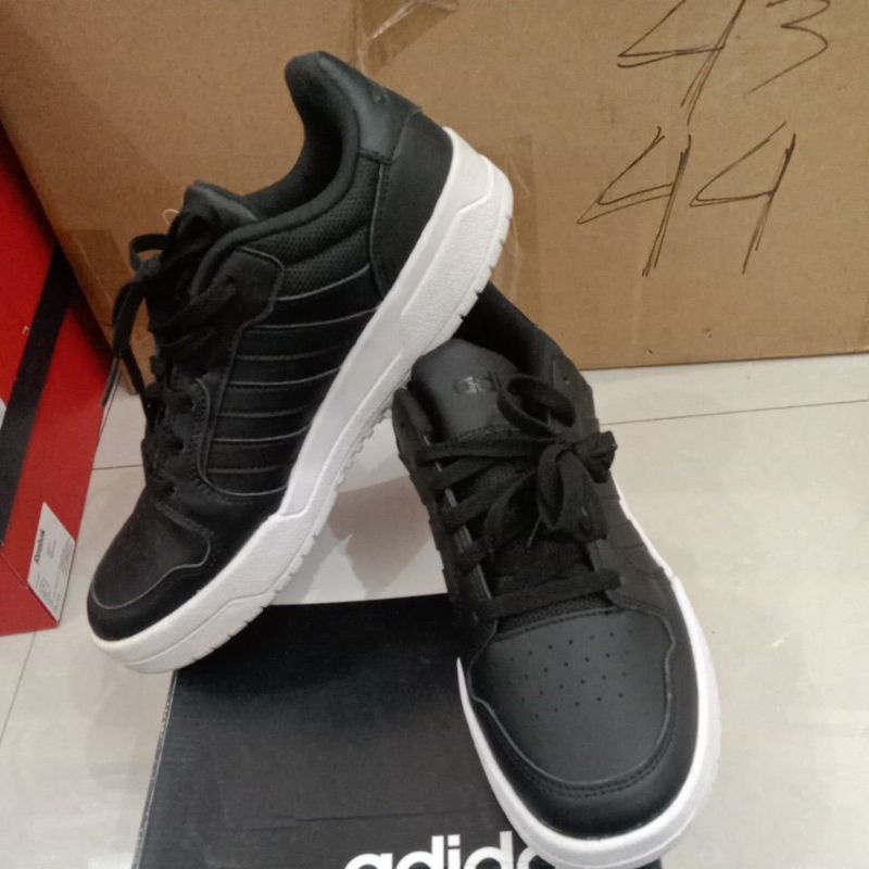 Sepatu Adidas ENTRAP EH1278