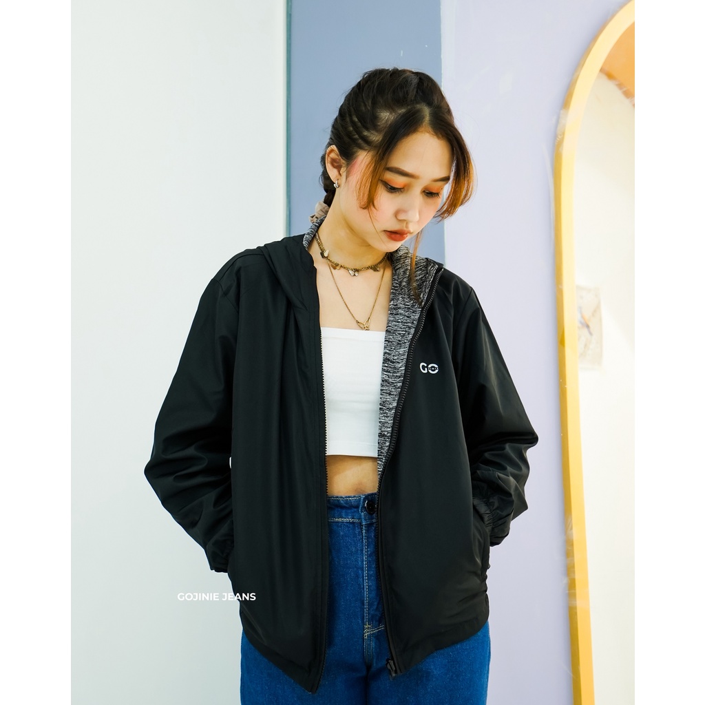 GOJINIEJEANS - JAKET REVERSIBLE HITAM