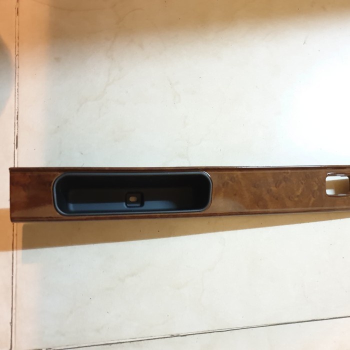 COVER POWER WINDOW PANEL WOOD BELAKANG KIRI ASLI MITSUBISHI KUDA