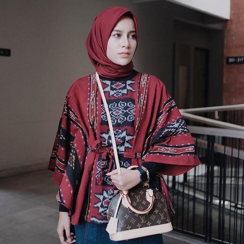 Baju tenun wanita - Blus tenun terbaru - Baju batik wanita - Blus batwing terbaru - Blus batwing ten