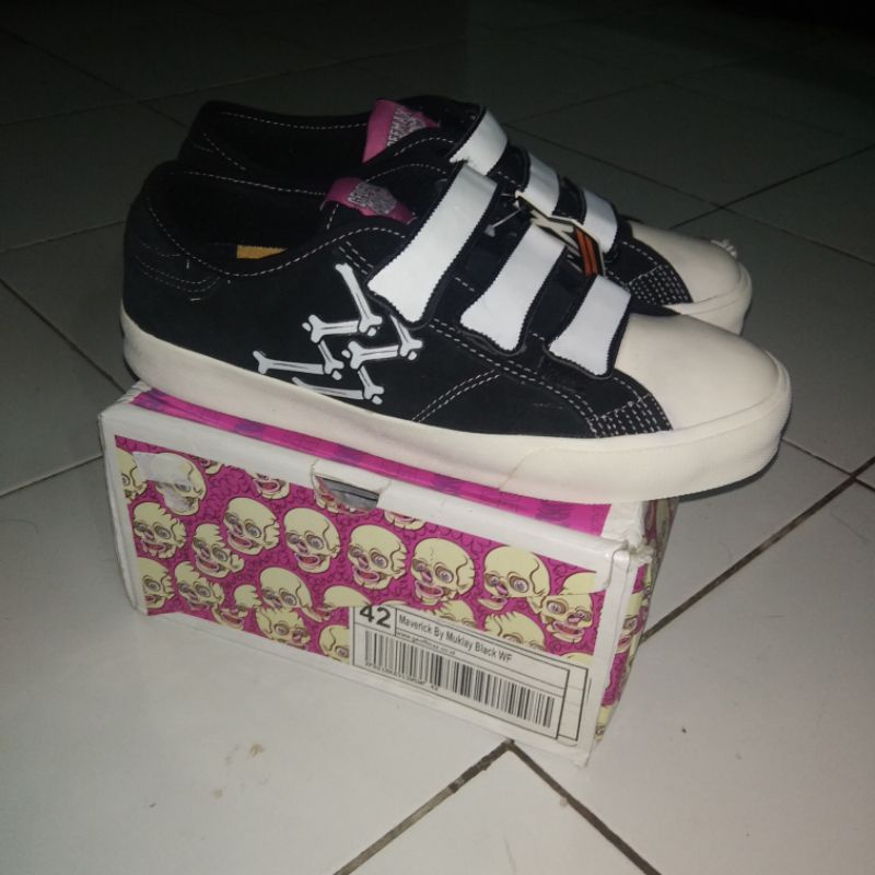 Sepatu Geoff Max x Muklay (Maverick Black)