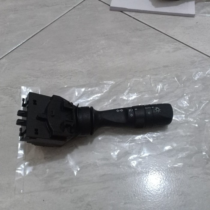 switch saklar lampu Avanza Xenia 2019