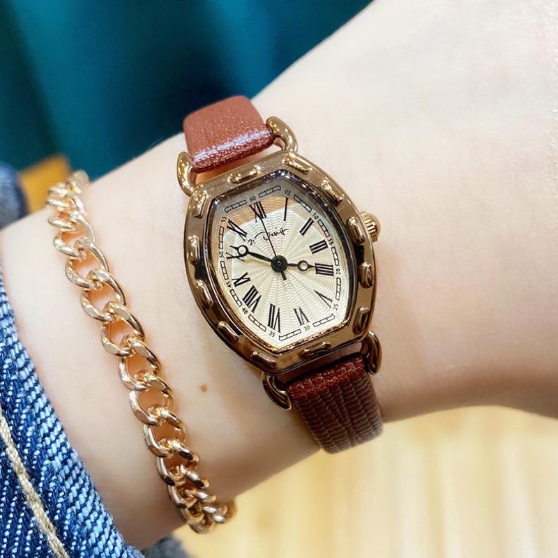 Jam Tangan Wanita RJ-88 Fashion Vintage Analog Korea Watch