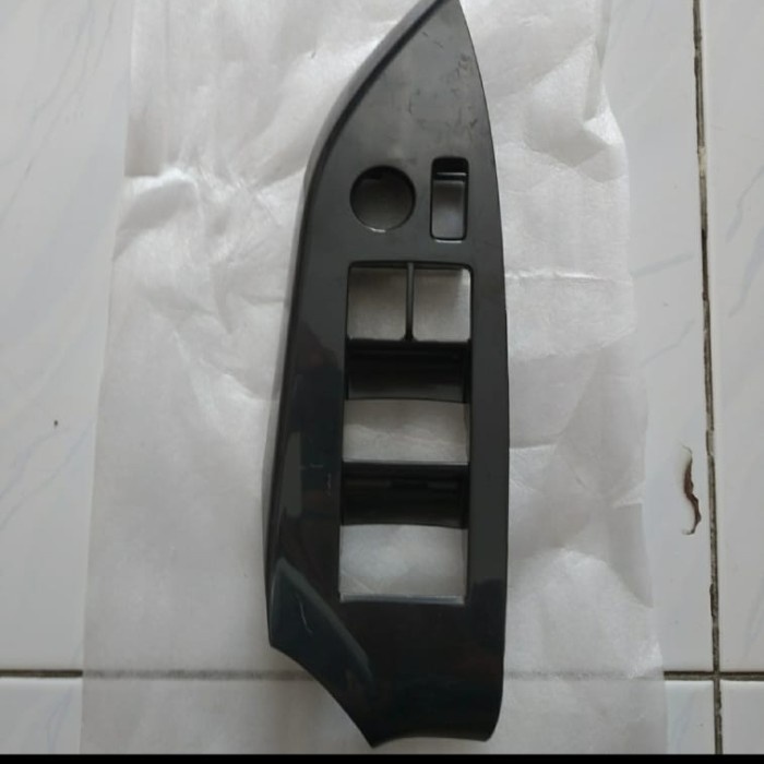Panel Induk Saklar Power Window Innova Reborn