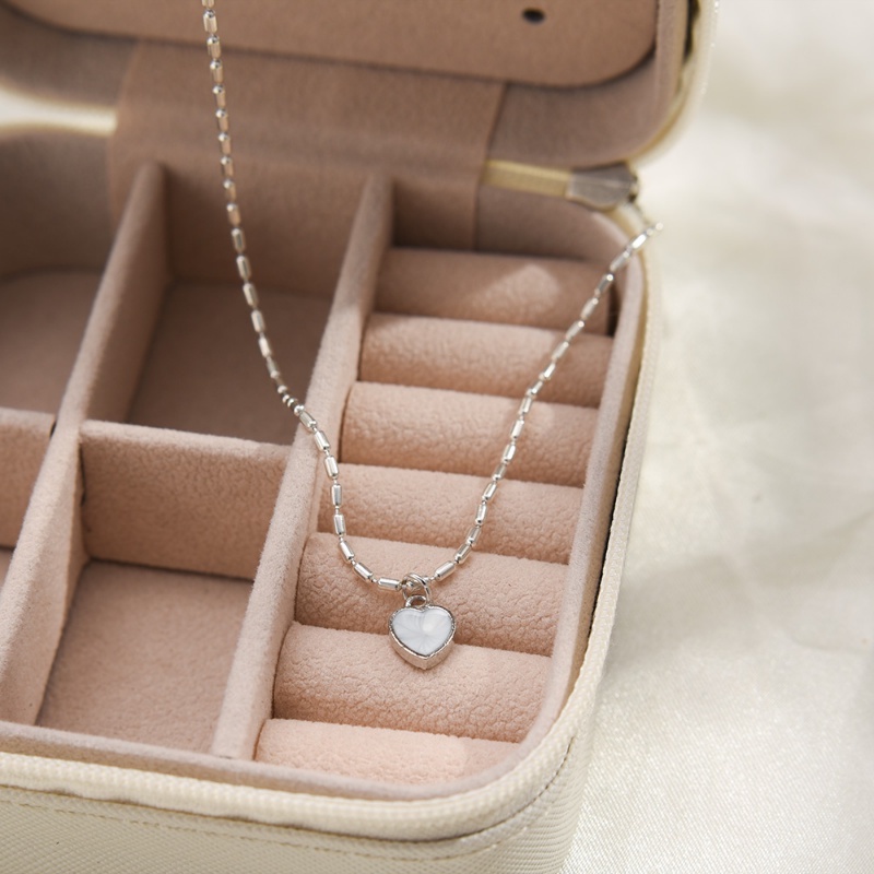 Kalung Liontin Rantai Opal Berbentuk Hati Halus Trendi Untuk Wanita Temperamen Perhiasan Hadiah Pernikahan
