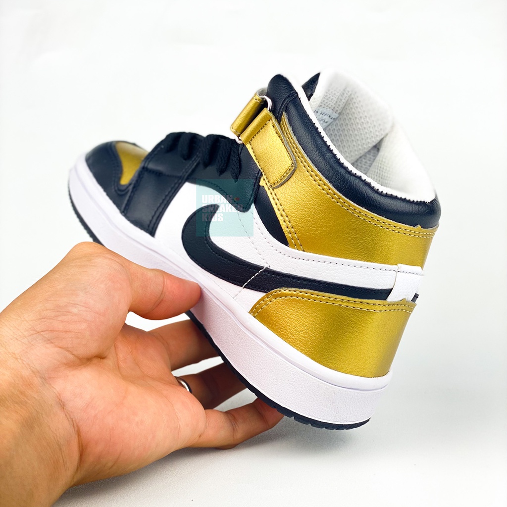 Sepatu Anak Laki Laki Warna Hitam Gold Sneakers Import Usia 3-10 Tahun - Urban Sneaker Kids