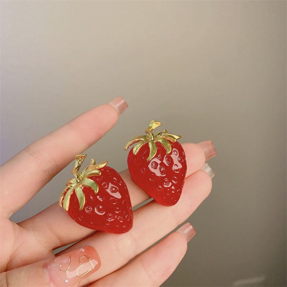 Mxbeauty Strawberry Stud Earrings Retro Vintage Desain Fashion Warna Solid Temperamen Manis Wanita Perhiasan Aksesoris