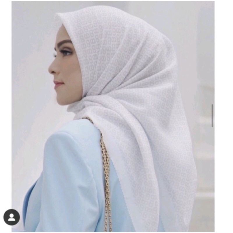 buttonscarves tapis square vanilla