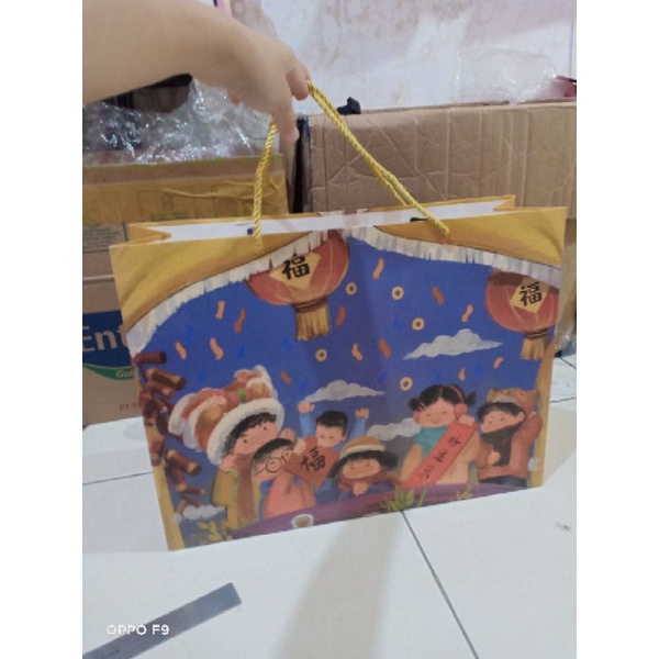 

paperbag imlek 2023 besar jumbo / box imlek / tas jinjing imlek / paper bag cny sincia / chinese new year 2023 /