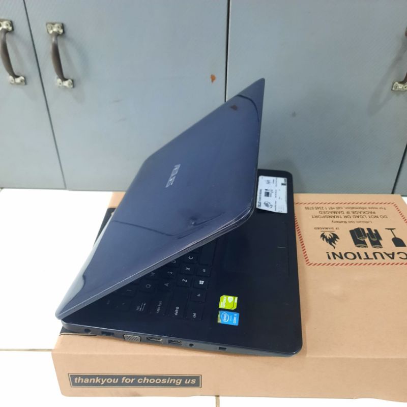 Laptop Asus X455LF/A455L Core i3-5005U Ram 4Gb/500Gb Doblevga Nvdia Geforce 930M dedicated 2Gb  Windows 10 layar 14 inch