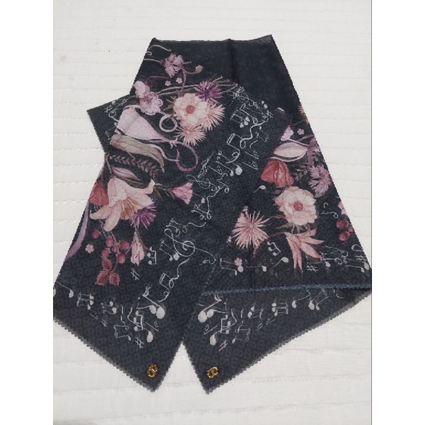 Preloved buttonscarves...nada series, re