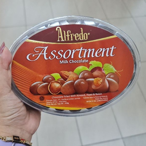 

Coklat Impor Alfredo Oval 180gr, 450 gr