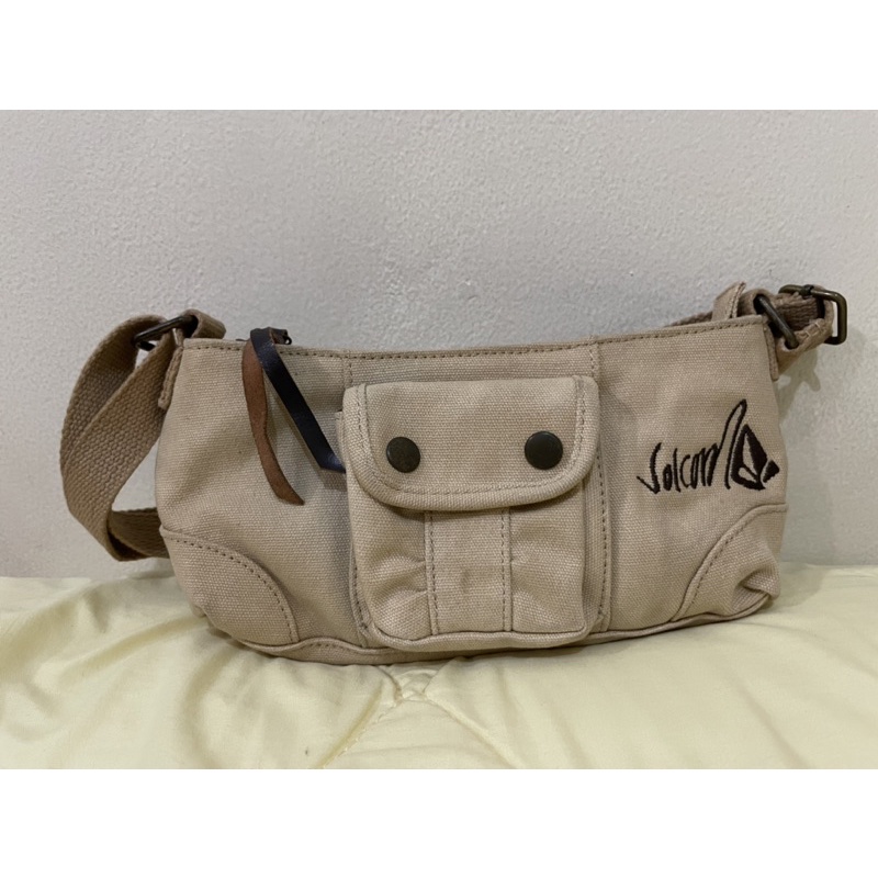 Preloved Tas Ketek Shoulder Volcom Original