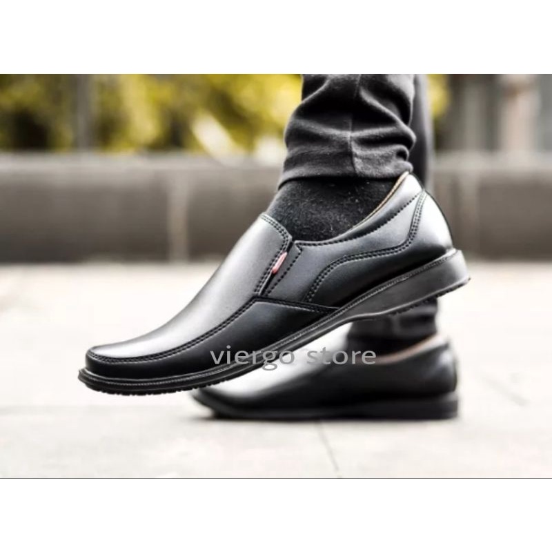 Sepatu Pantofel Pria Formal