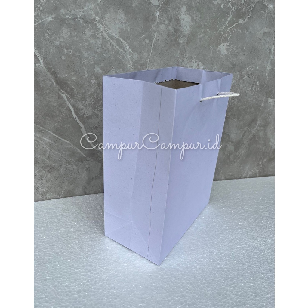 

Paperbag Putih Sedang Polos 20x10x25 untuk Packing Baju Tas Kado Tas Makanan Tas kertas Putih Sedang