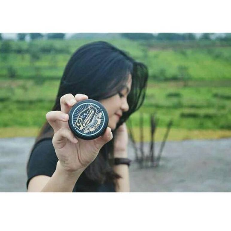 で TM POMADE OIL BASE BEST SELLER ukuran 50gram /POMADE MURAH/POMADE GROSIR/PELURUS RAMBUT ㅼ
