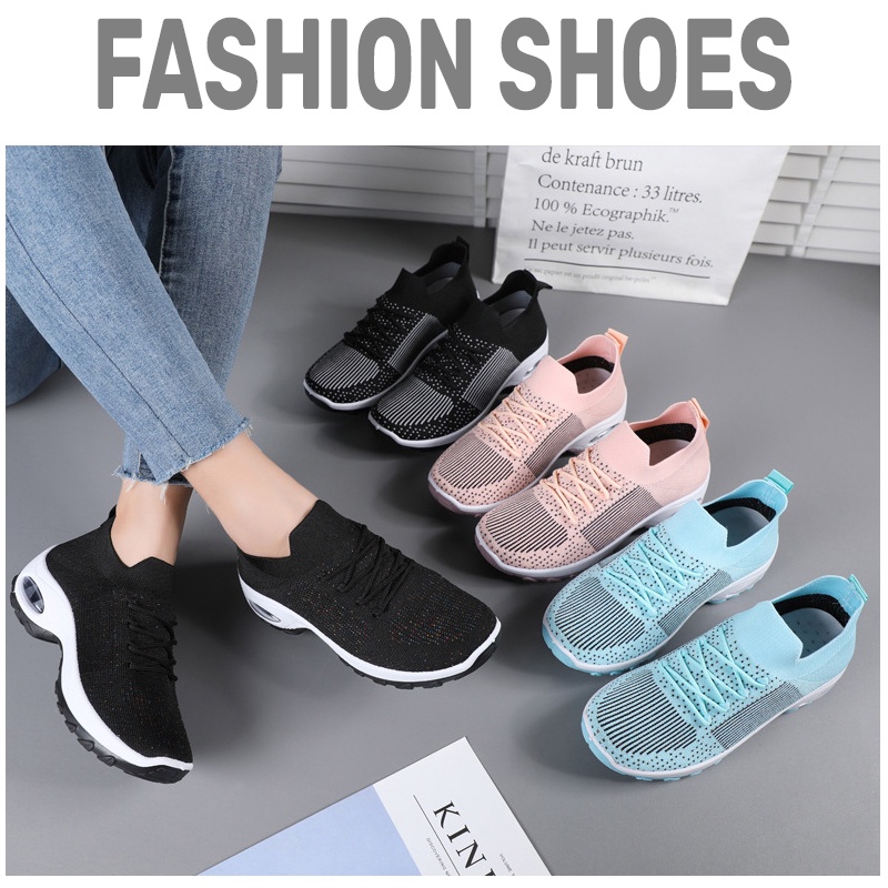 Sepatu Sneakers Wanita Slipon Simple Trendy - 518