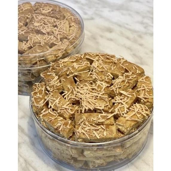 

KUE KERING KASTENGEL PREMIUM HAMPERS NATAL IMLEK LEBARAN IDUL FITRI WF54634ER