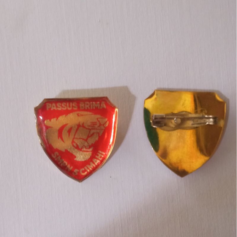 pin resin kuningan Termurah