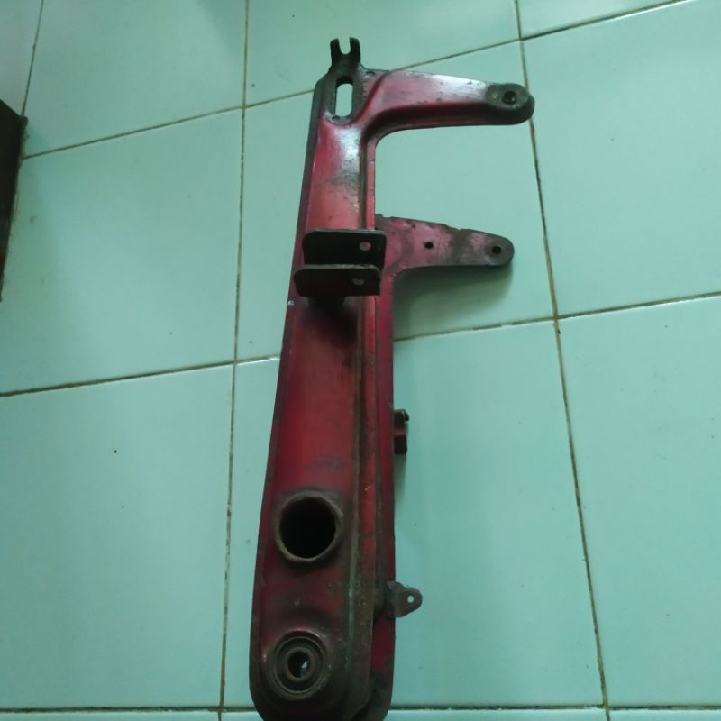 swing arm honda c70, c700, c800, supercub