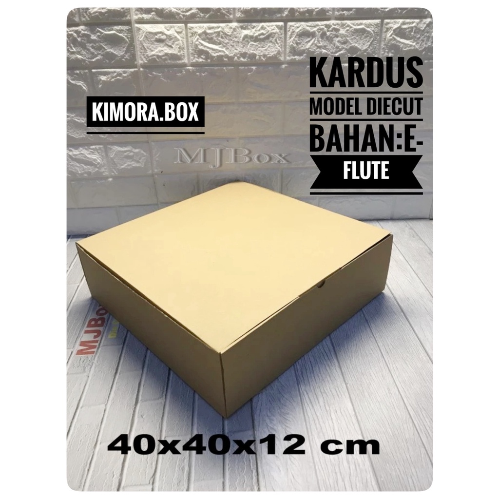 

Kardus uk. 40x40x12 cm.... box karton model pizza untuk aksesoris-dll