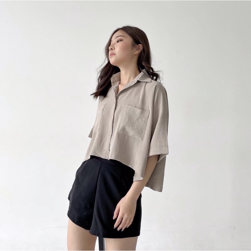 ARIAL LOOSE BOXY TOP - BLOUSE WANITA OVERSIZE PREMIUM KOREA - KEMEJA PESTA - KEMEJA KANTOR WANITA - TOP BASIC MEWAH BUSUI FRIENDLY - ATASAN UNTUK KONDANGAN - HADIAH / KADO ULTAH UNTUK CEWEK