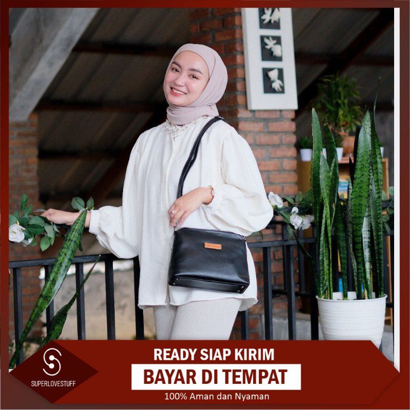 Tas Selempang Wanita Utari Moonzaya