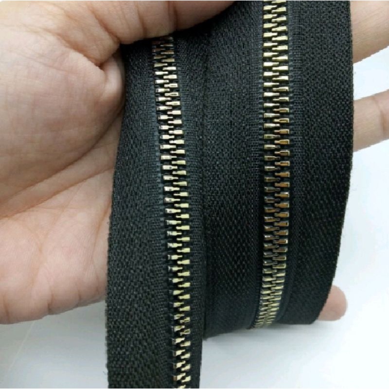 RESLETING/RESLETING ZIPPER DAUN BESI/RESLETING ZIPPER NO 5 METERAN