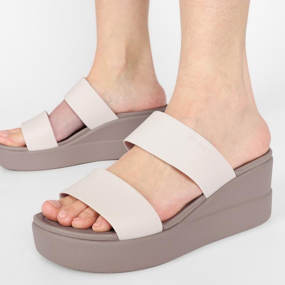 New Sale Crocs / Crocs Brooklyn Mid Wedge / Sandal Wedges / Sandal Crocs / Crocs Wanita / Crocs Wedg