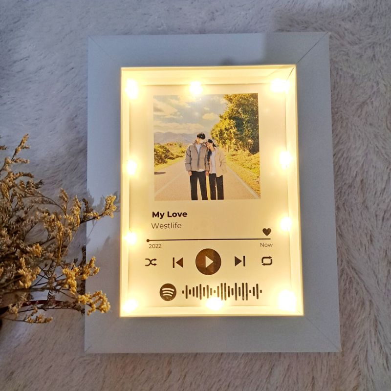 SPOTIFY MUSIC FRAME 5R (13x18 CM) + LED (FREE BOX + MINI GIFT)/BINGKAI SPOTIFY/BINGKAI FOTO/KADO WISUDA GRADUATION ULANG TAHUN BIRTHDAY KOMPRE ANNIVERSARY CUSTOME