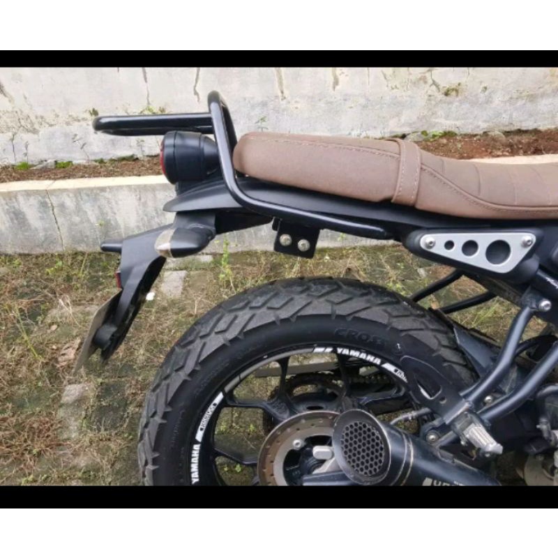 bracket / behel Yamaha xsr 155