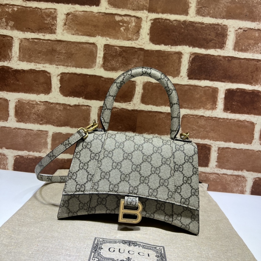 GUCCI counter quality, top quality original goods, real photos Style No. 681697 Co branded handbag