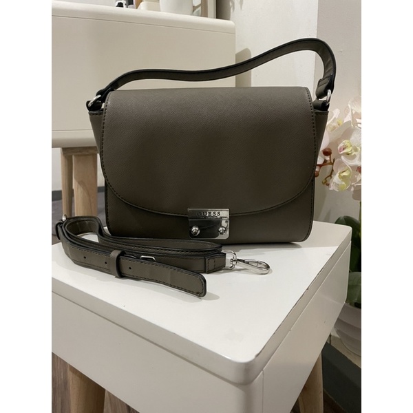 Tas Guess Original Store preloved