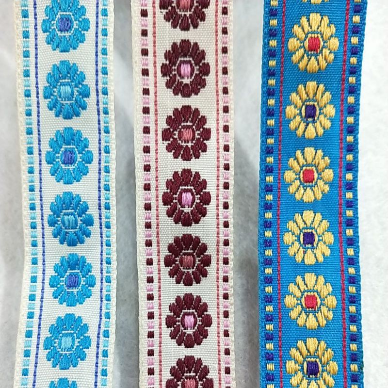 Renda Bordir Bunga METERAN