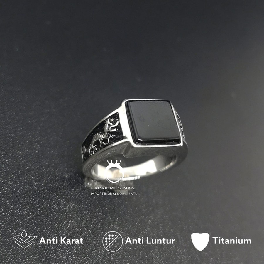 [Bayar Di Tempat] Cincin Pria Cowok Titanium Batu Onyx Anti Karat Model Naga