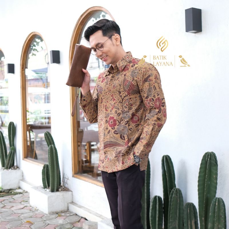 Kemeja Batik Dewa Mahendra Coklat Slimfit