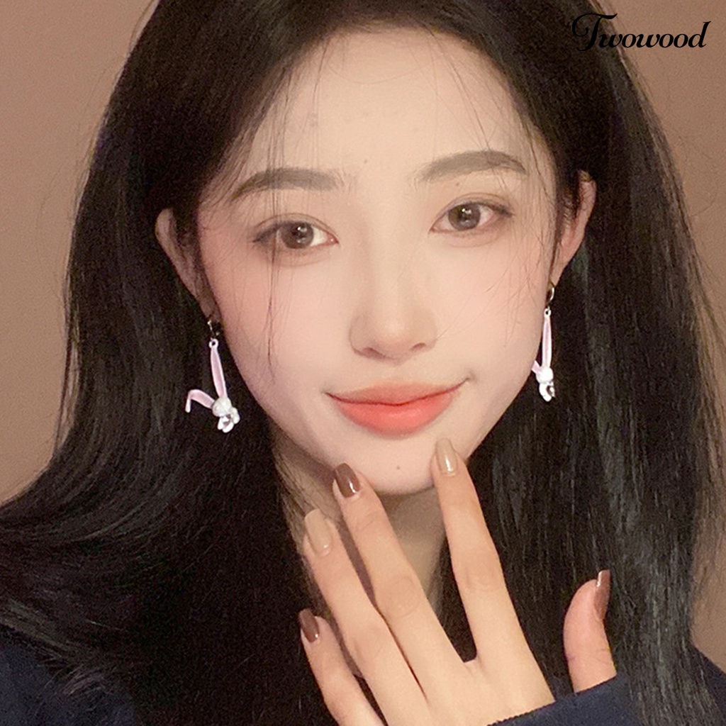 Twowood 1pasang Anting Menjuntai Manis Hias Berlian Imitasi Korea Kartun Kelinci Kepribadian Piercing Earrings Perhiasan Aksesori