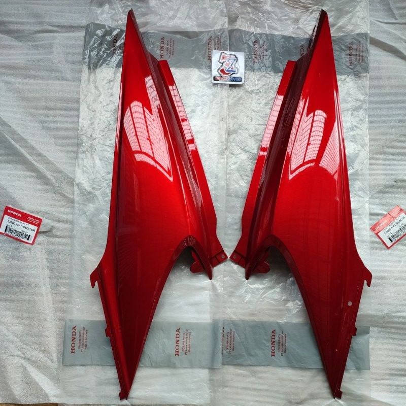Cover body bodi belakang Beat Karbu KVY merah maroon marun CSR original baru AHM